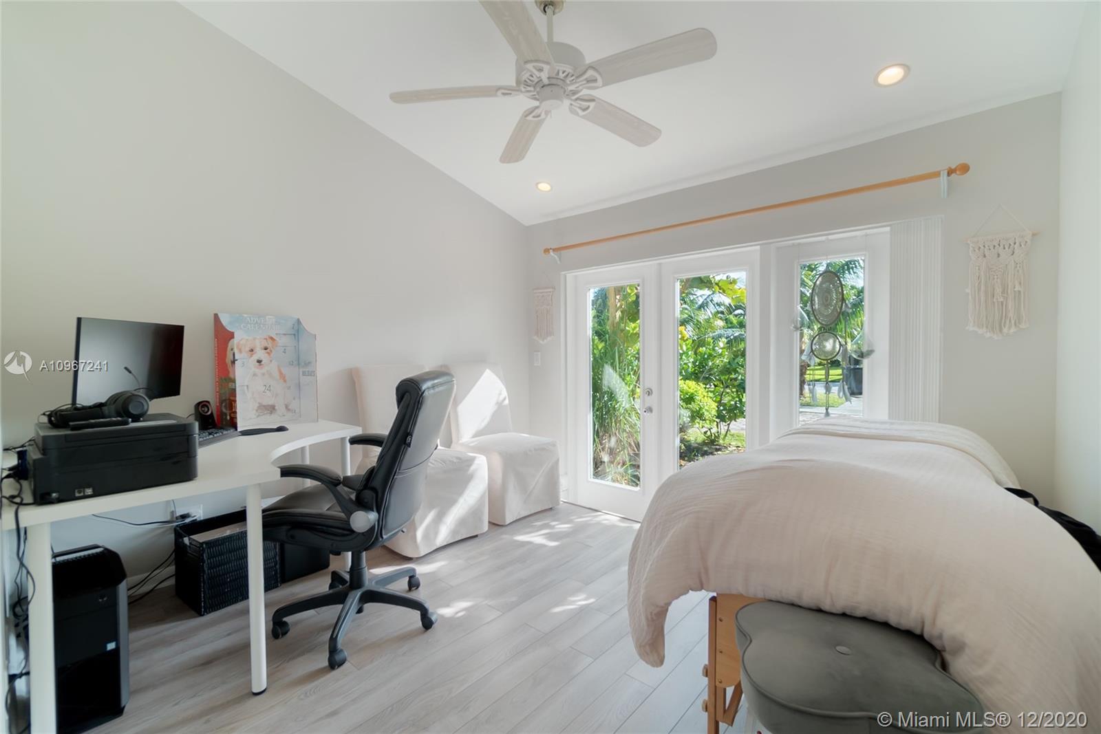151 Gregory Road West Palm Beach, FL 33405 - Photo 18 of 29