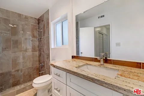 $1,995,000 | 1522 South Point View Street, Los Angeles, CA 90035