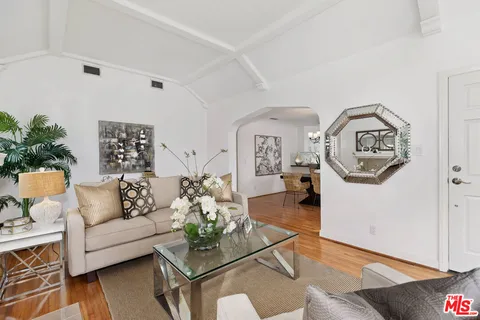 $1,995,000 | 1522 South Point View Street, Los Angeles, CA 90035