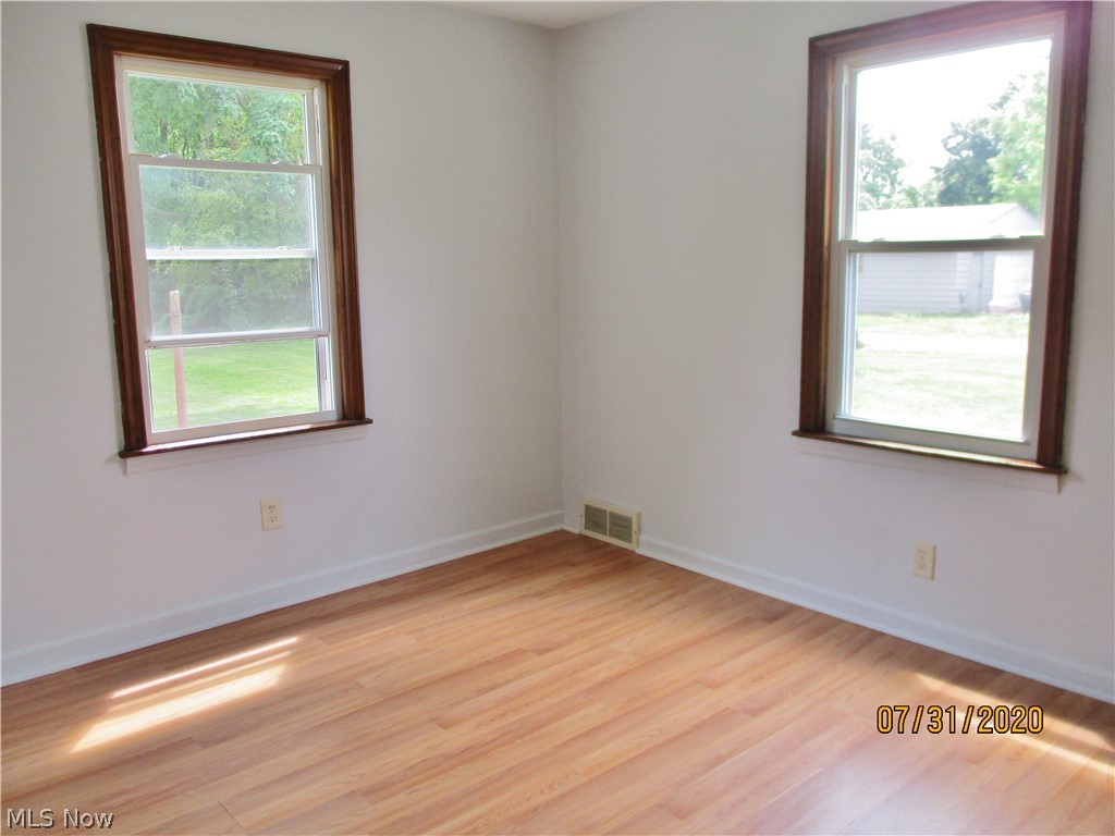 4355 Burkey Road Youngstown, OH 44515 - Photo 8 of 13 Gallery Image 8