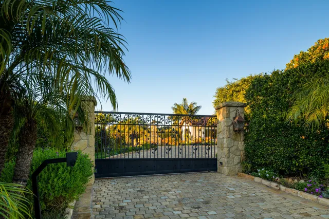 a view of outdoor space with garden