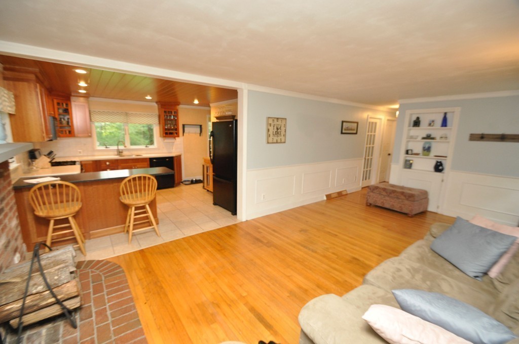 16 Beech Street Hamilton, MA 01982 - Photo 12 of 24 Gallery Image 12