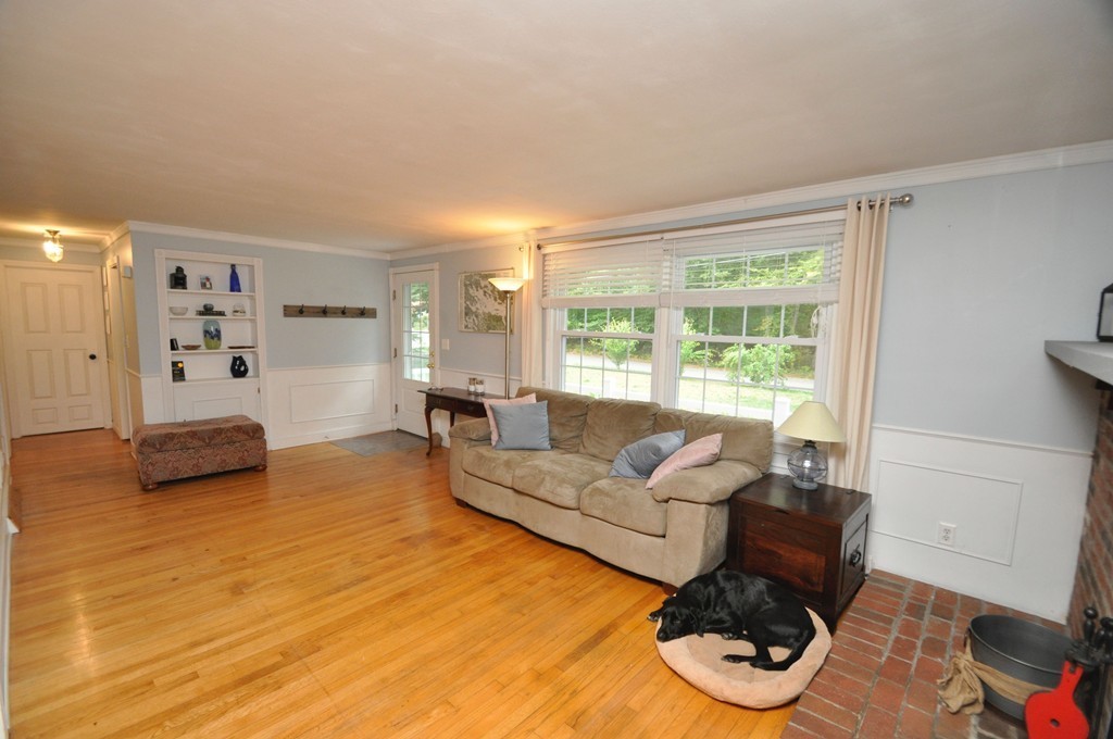 16 Beech Street Hamilton, MA 01982 - Photo 4 of 24 Gallery Image 4