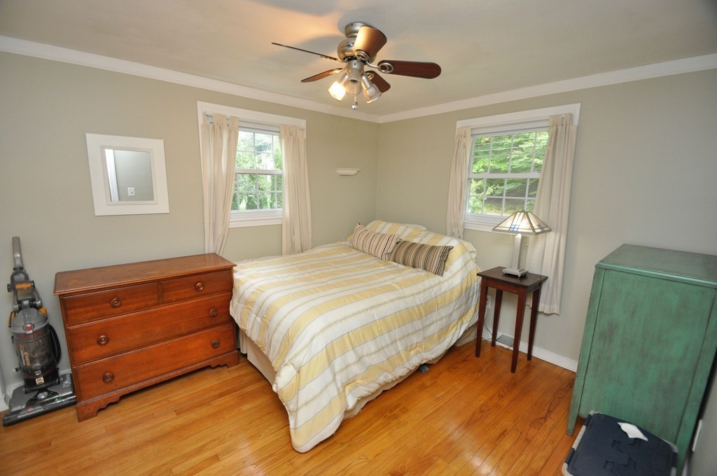 16 Beech Street Hamilton, MA 01982 - Photo 7 of 24 Gallery Image 7