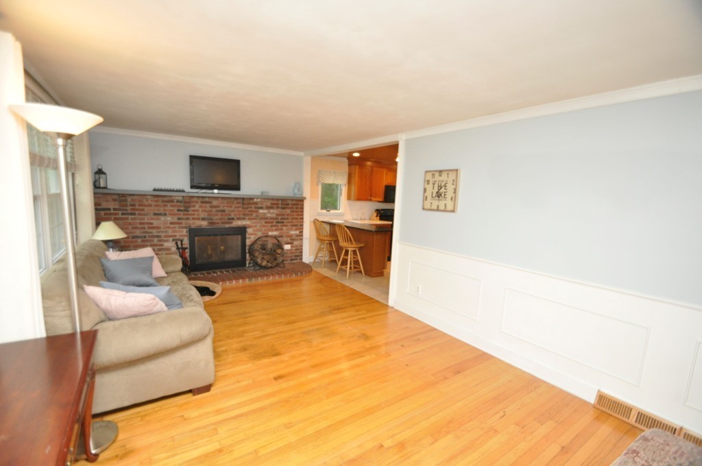 16 Beech Street Hamilton, MA 01982 - Photo 9 of 24 Gallery Image 9