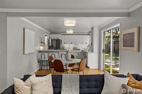 $1,198,000 | 119 164th Avenue Northeast, Bellevue, WA 98008