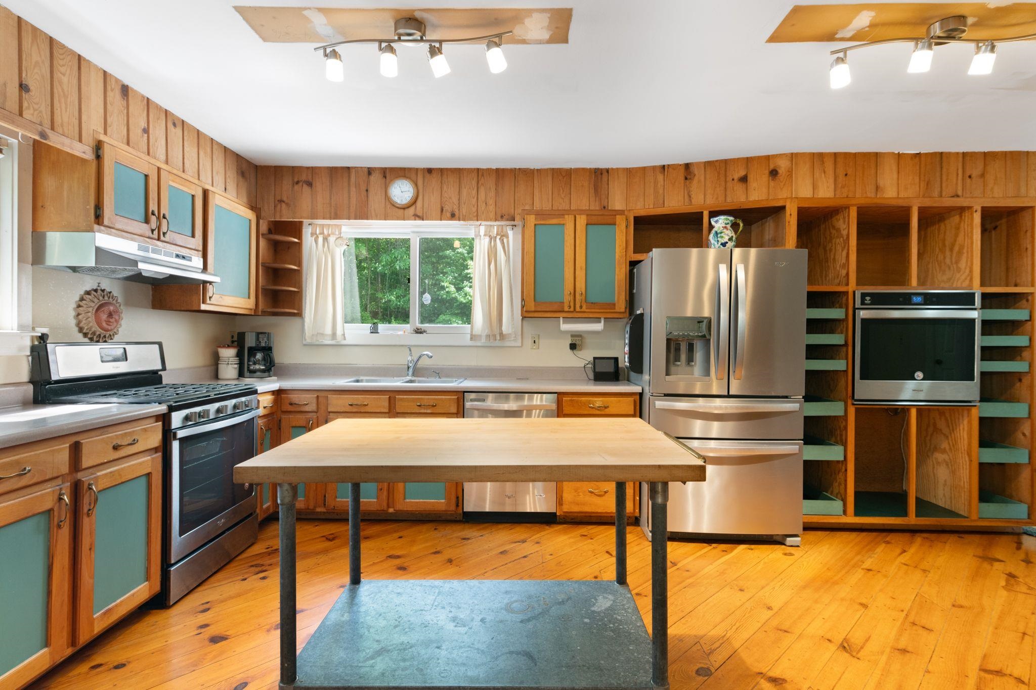 3333 West River Road Dummerston, VT 05301 - Photo 8 of 51