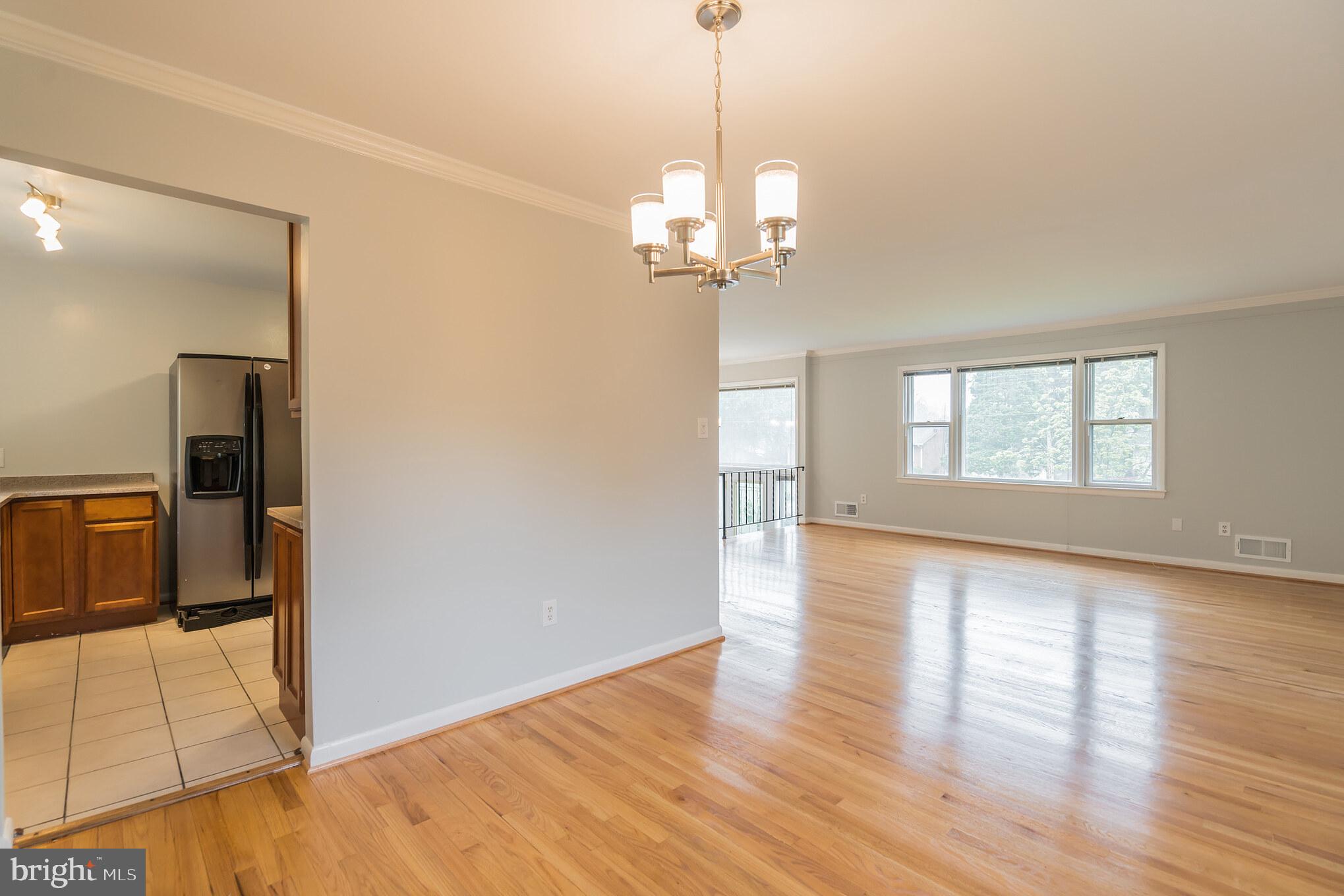 7810 Ontario Road Gainesville, VA 20155 - Photo 11 of 30 Dining room.