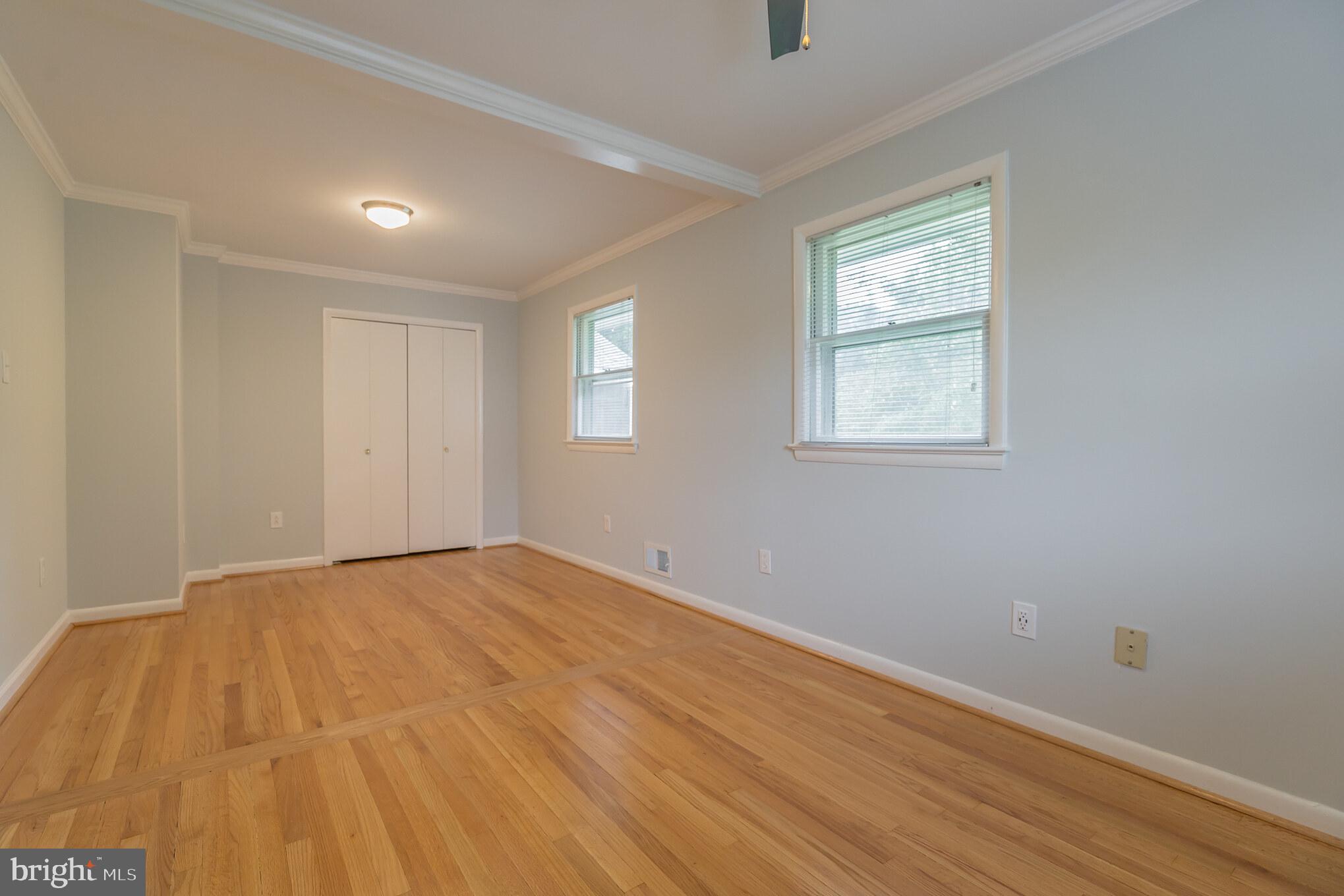 7810 Ontario Road Gainesville, VA 20155 - Photo 15 of 30 Master bedroom