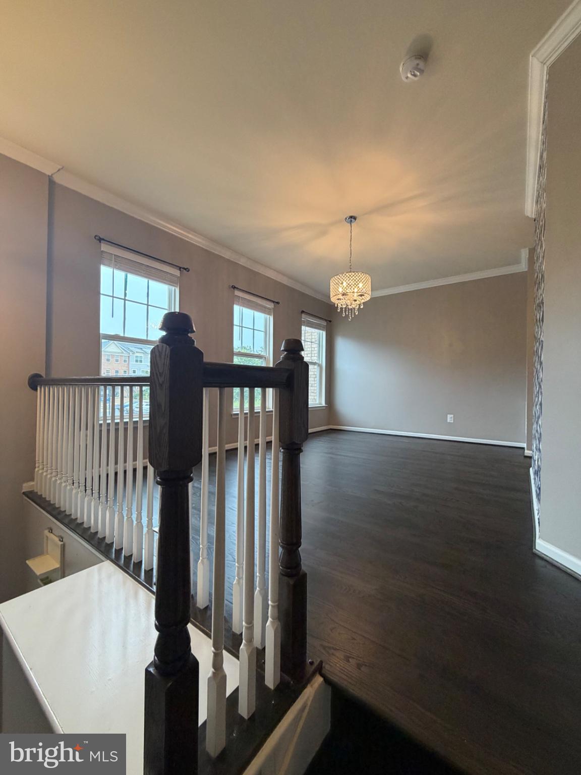 25333 Wakestone Terrace Chantilly, VA 20152 - Photo 20 of 109 Elegant space with natural light.