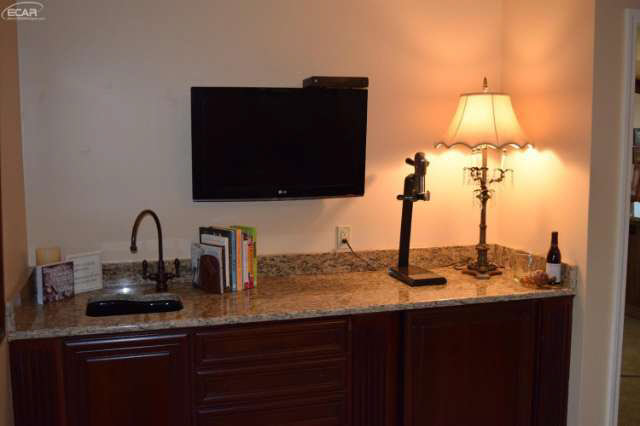 4080 South Irish Road Davison, MI 48423 - Photo 29 of 37 21172721-28.JPG