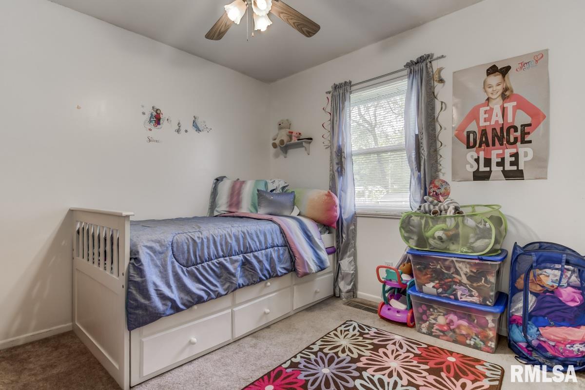 305 Sangamon Avenue Springfield, IL 62702 - Photo 13 of 28