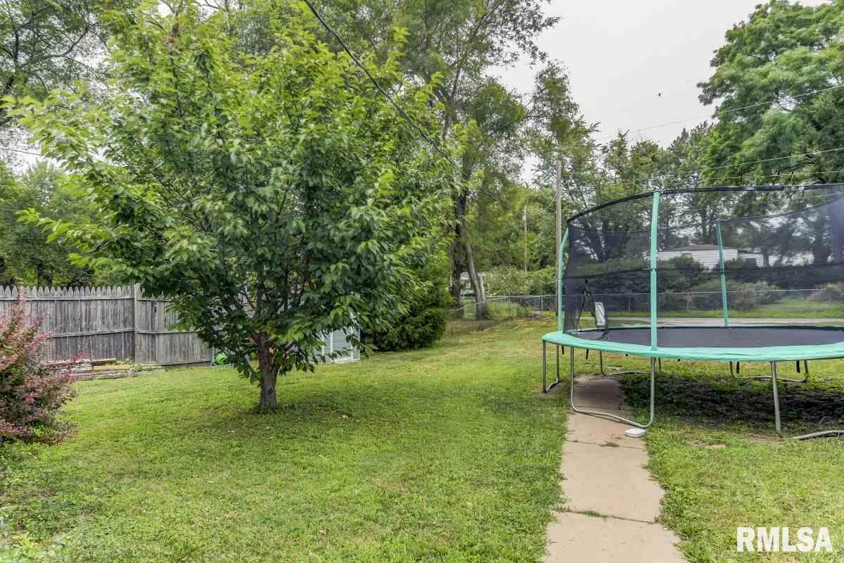 305 Sangamon Avenue Springfield, IL 62702 - Photo 21 of 28