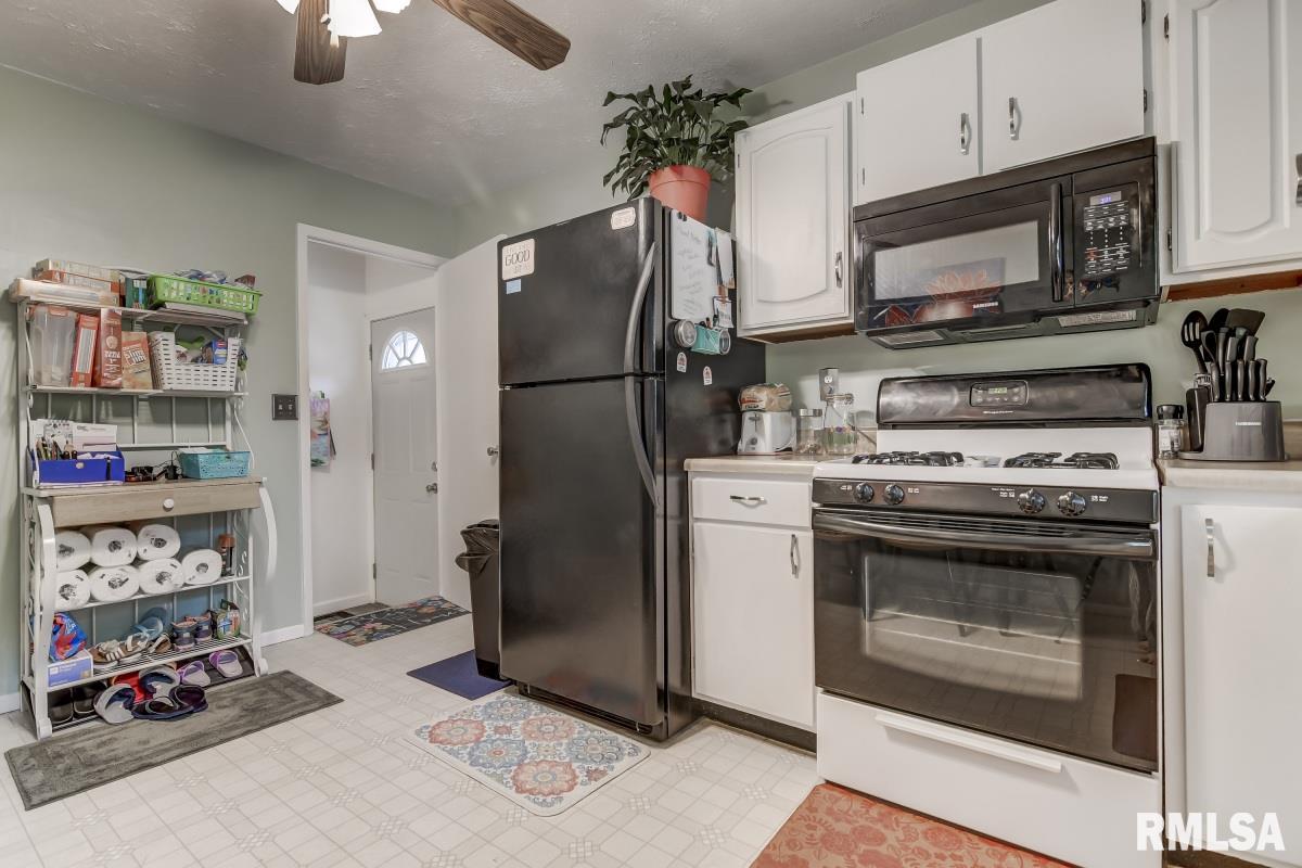 305 Sangamon Avenue Springfield, IL 62702 - Photo 6 of 28