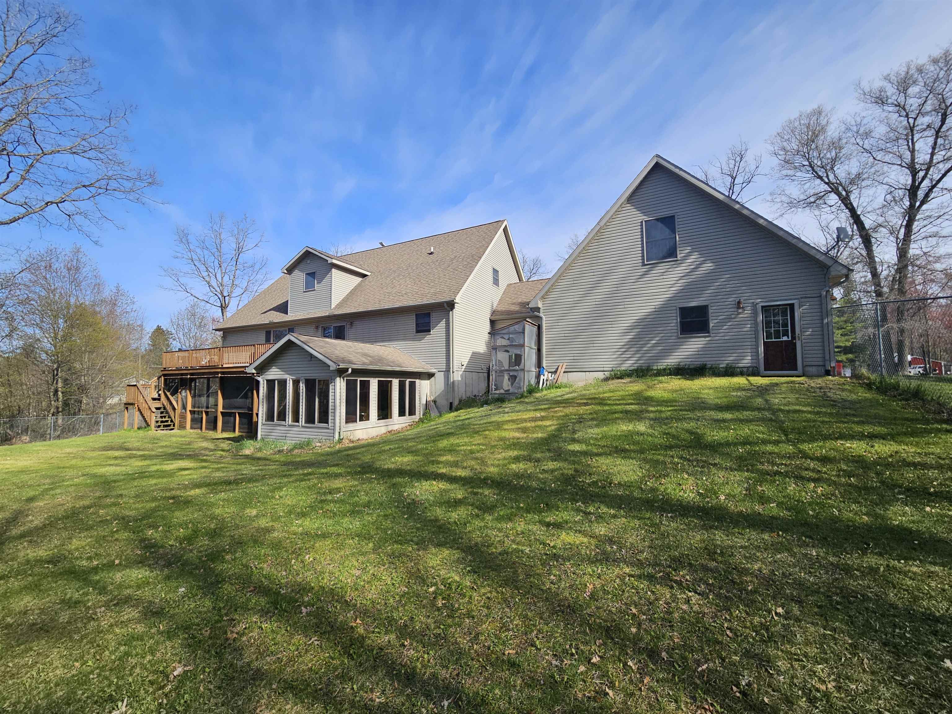 335 Pine Street Harrison, MI 48625 - Photo 2 of 70