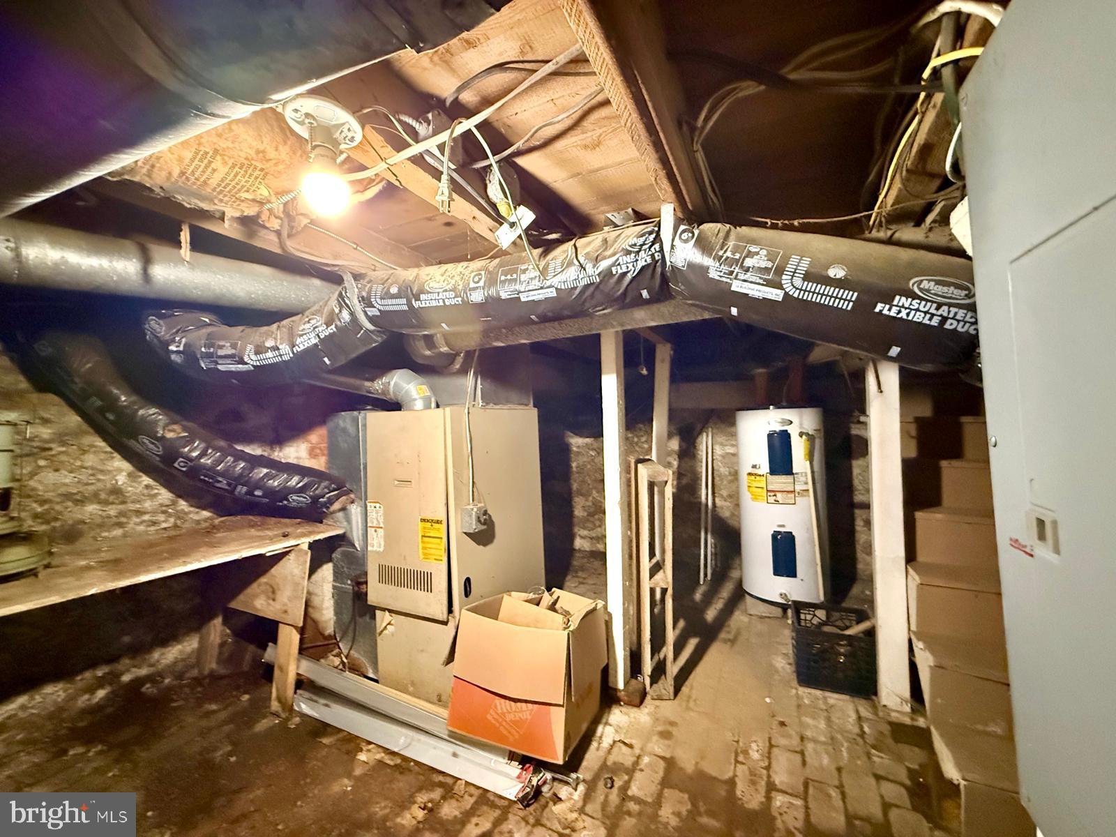 73 Maple Avenue Cedarville, NJ 08311 - Photo 23 of 25 a view of a patio with a table and chairs