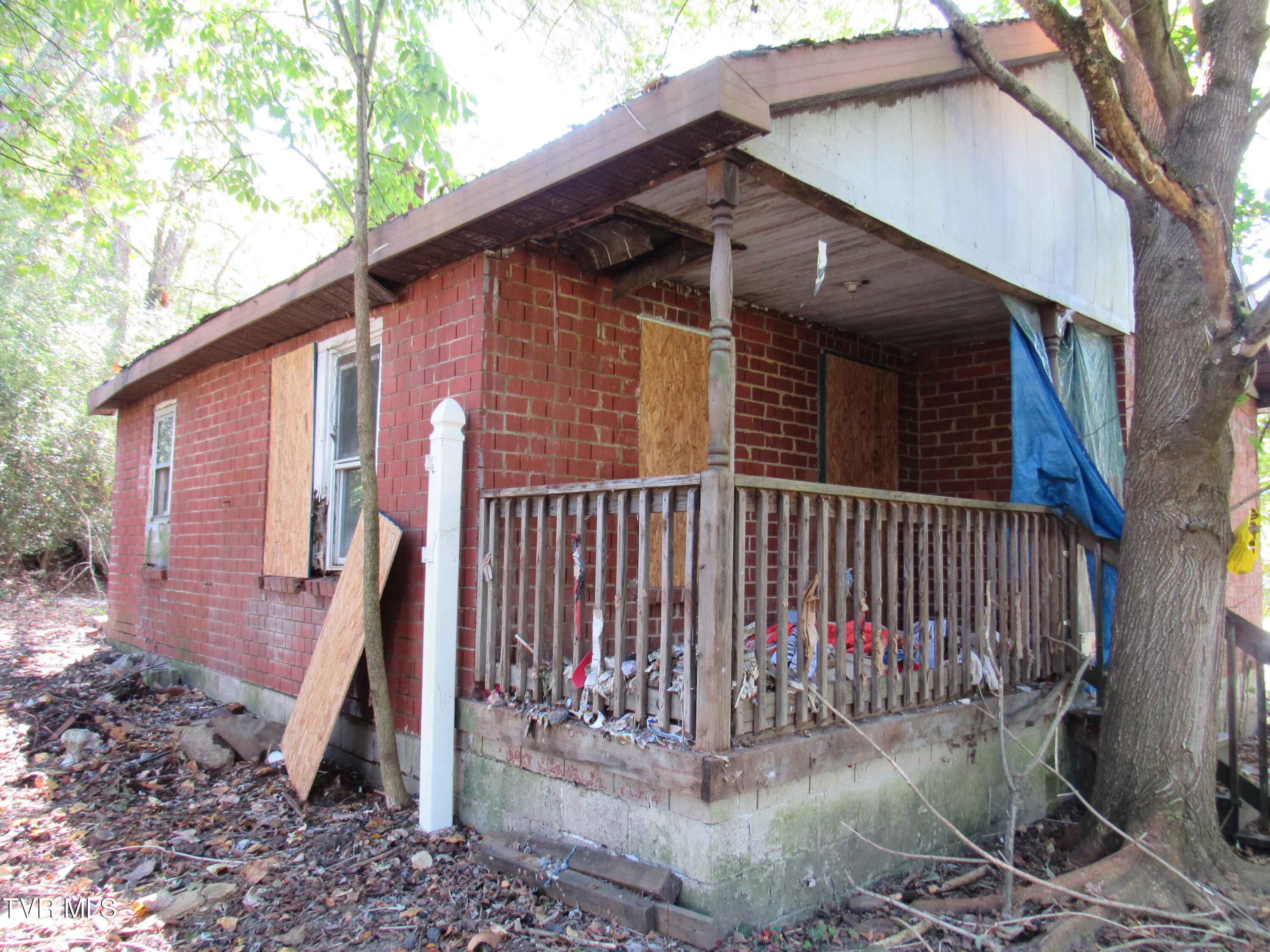 605 Lucy Road Kingsport, TN 37660 - Photo 10 of 13 IMG_3605