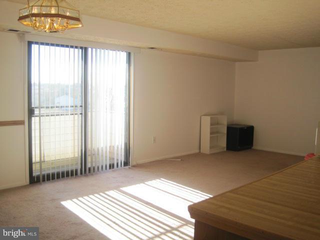 997 Heather Ridge Drive, Unit K Frederick, MD 21702 - Photo 4 of 12 Living Room
