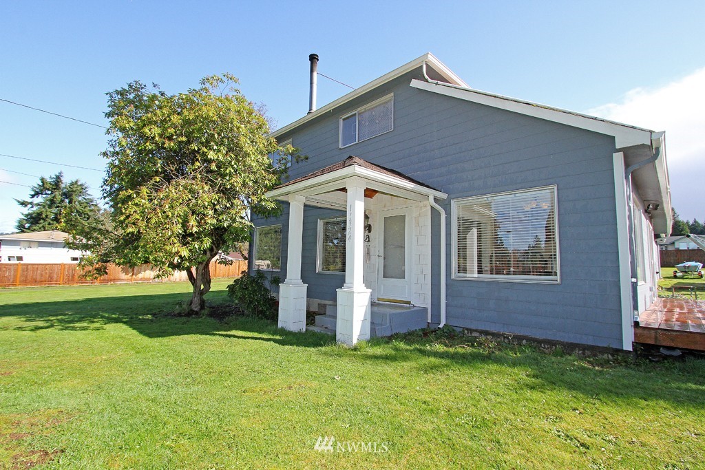 11324 148th Avenue Southeast Renton, WA 98059 - Photo 1 of 15 Gallery Image 1