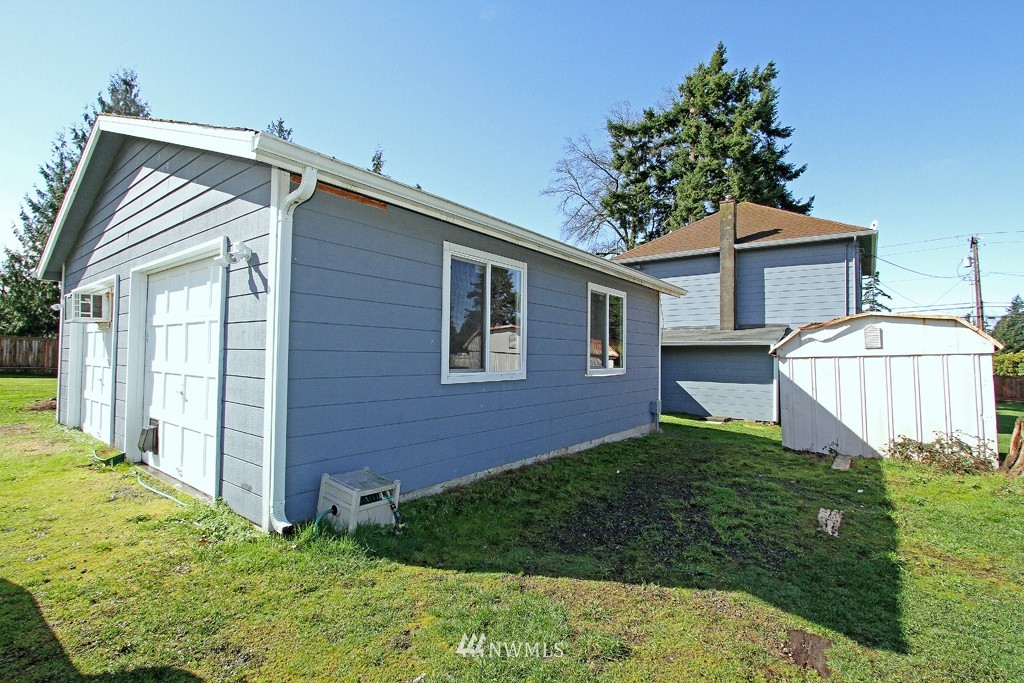11324 148th Avenue Southeast Renton, WA 98059 - Photo 12 of 15 Gallery Image 12