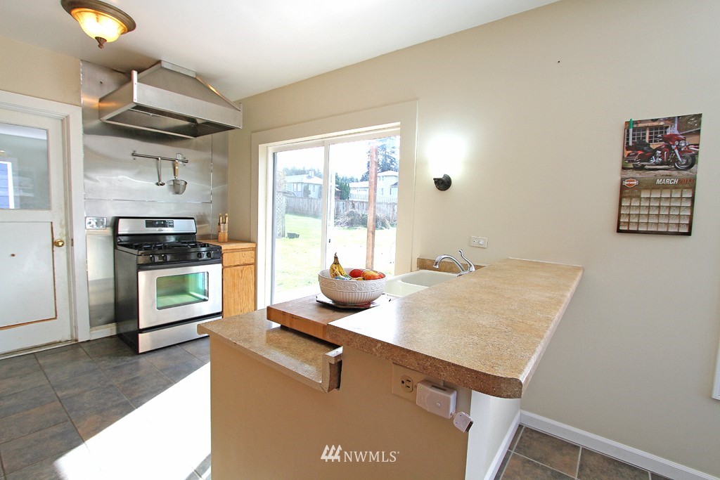 11324 148th Avenue Southeast Renton, WA 98059 - Photo 5 of 15 Gallery Image 5
