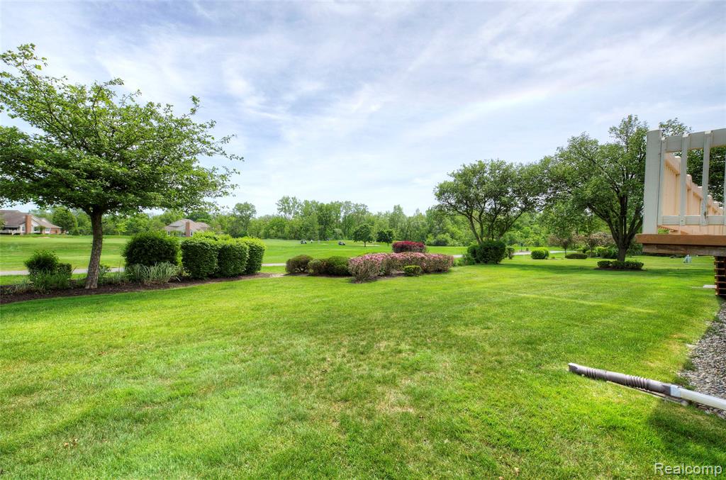 2577 Cleveland Way Canton, MI 48188 - Photo 32 of 34