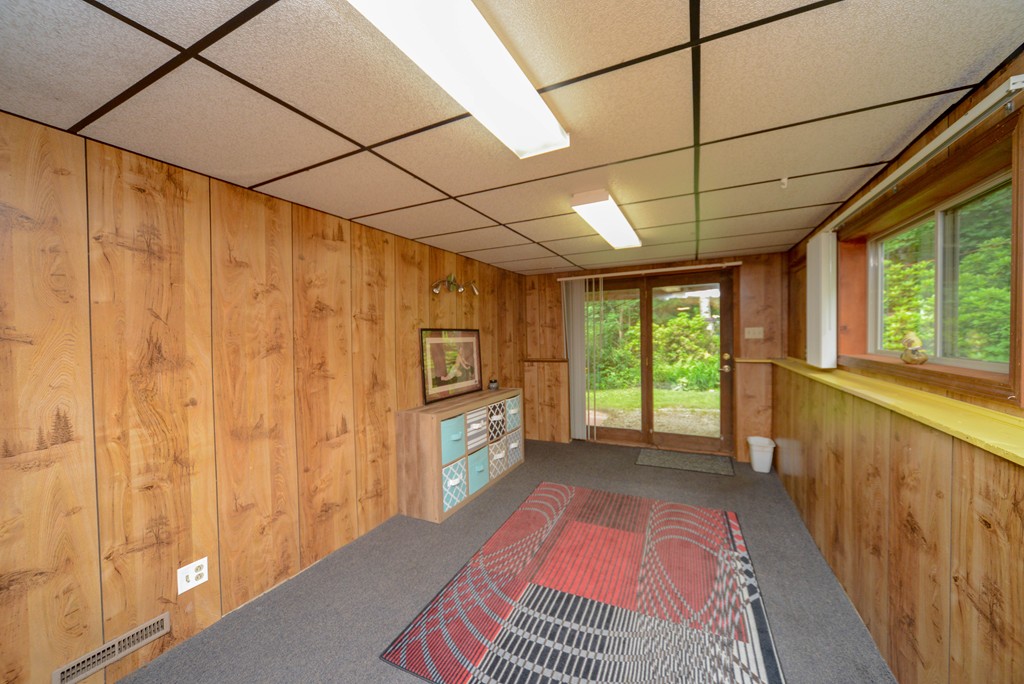 30 Burnshirt Road Phillipston, MA 01331 - Photo 17 of 30