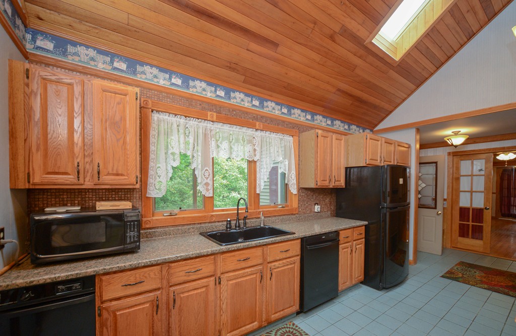 30 Burnshirt Road Phillipston, MA 01331 - Photo 25 of 30