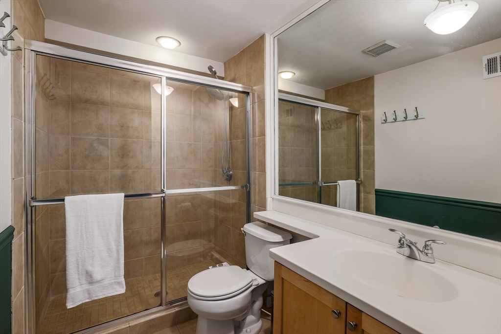 1 Envelope Terrace, Unit TH1 Worcester, MA 01604 - Photo 13 of 27