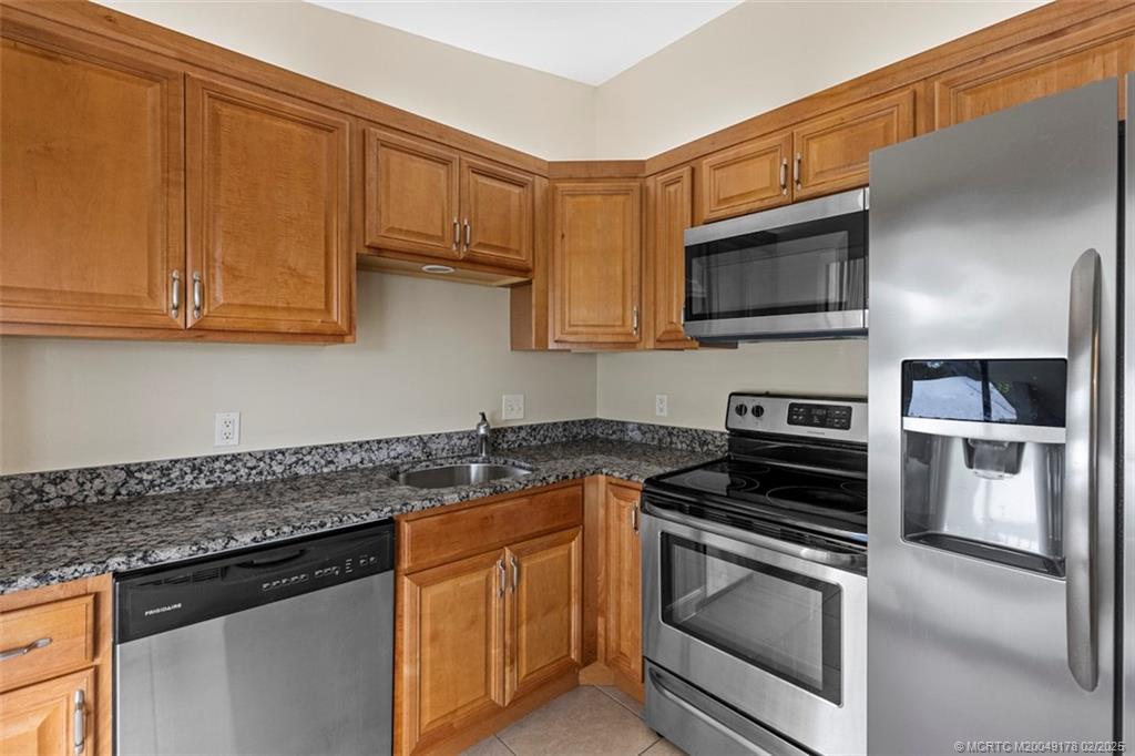 800 Northwest Fork Road, Unit 613 Stuart, FL 34994 - Photo 7 of 31 Gallery Image 7