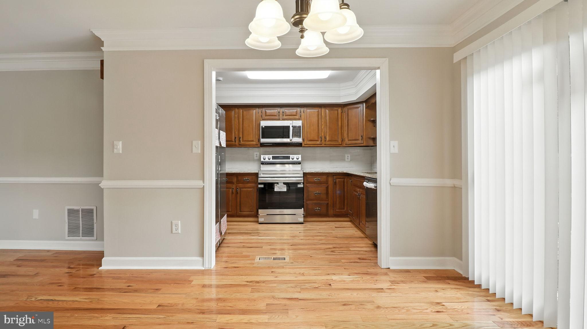 17 Bannock Court Randallstown, MD 21133 - Photo 8 of 40 Dining Room