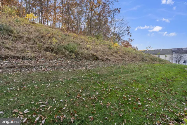 $295,000 | 27 Branford Way, Coatesville, PA 19320