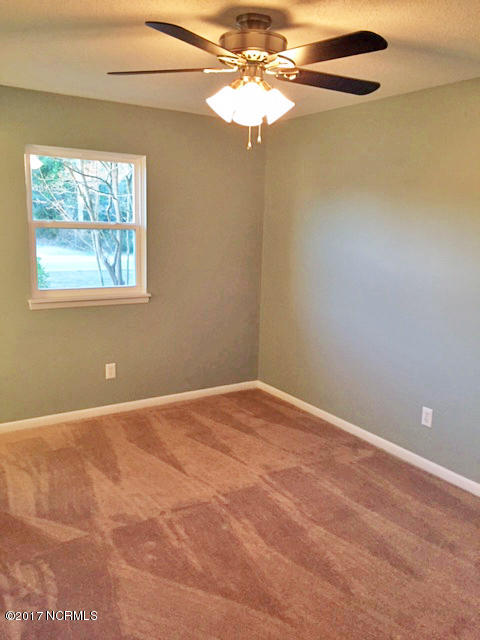 302 Wallington Road Wilmington, NC 28409 - Photo 15 of 20 MLS 170216 Photo - Wallington 302 - BR3