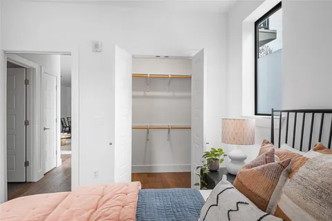 $525,000 | 1615 East 7th Street, Unit 208, Austin, TX 78702