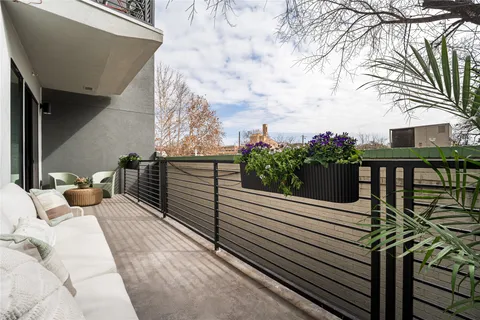 $525,000 | 1615 East 7th Street, Unit 208, Austin, TX 78702