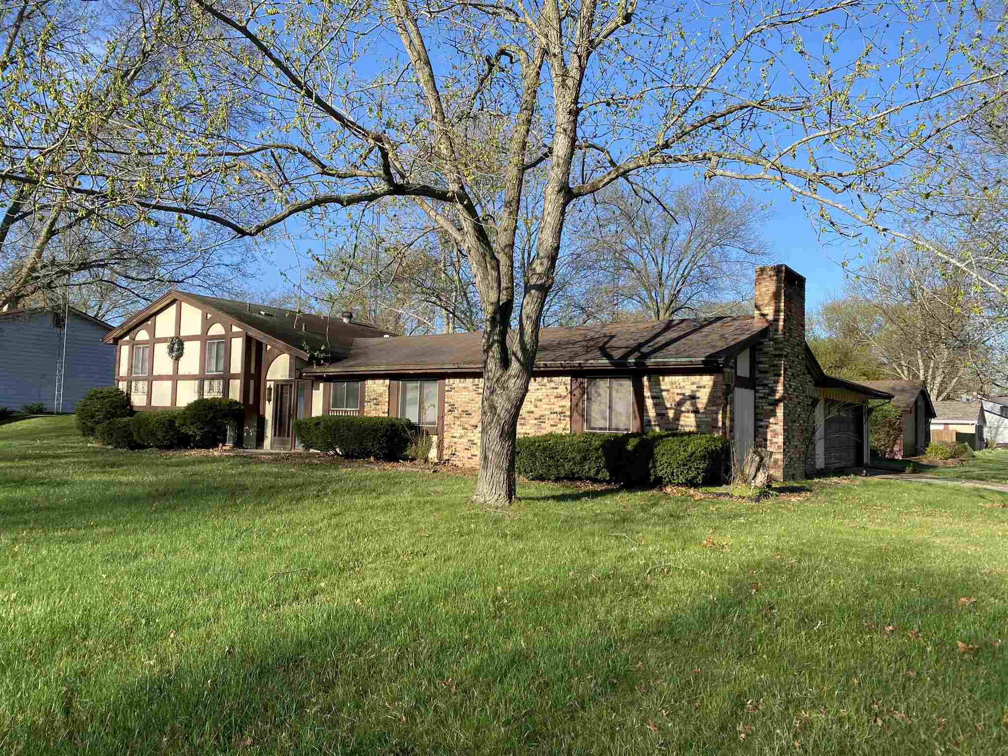 6207 York Road South Bend, IN 46614 - Photo 2 of 31 Gallery Image 2