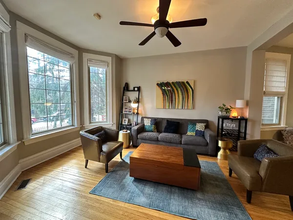 $1,025,000 | 2430 North St Louis Avenue, Chicago, IL 60647