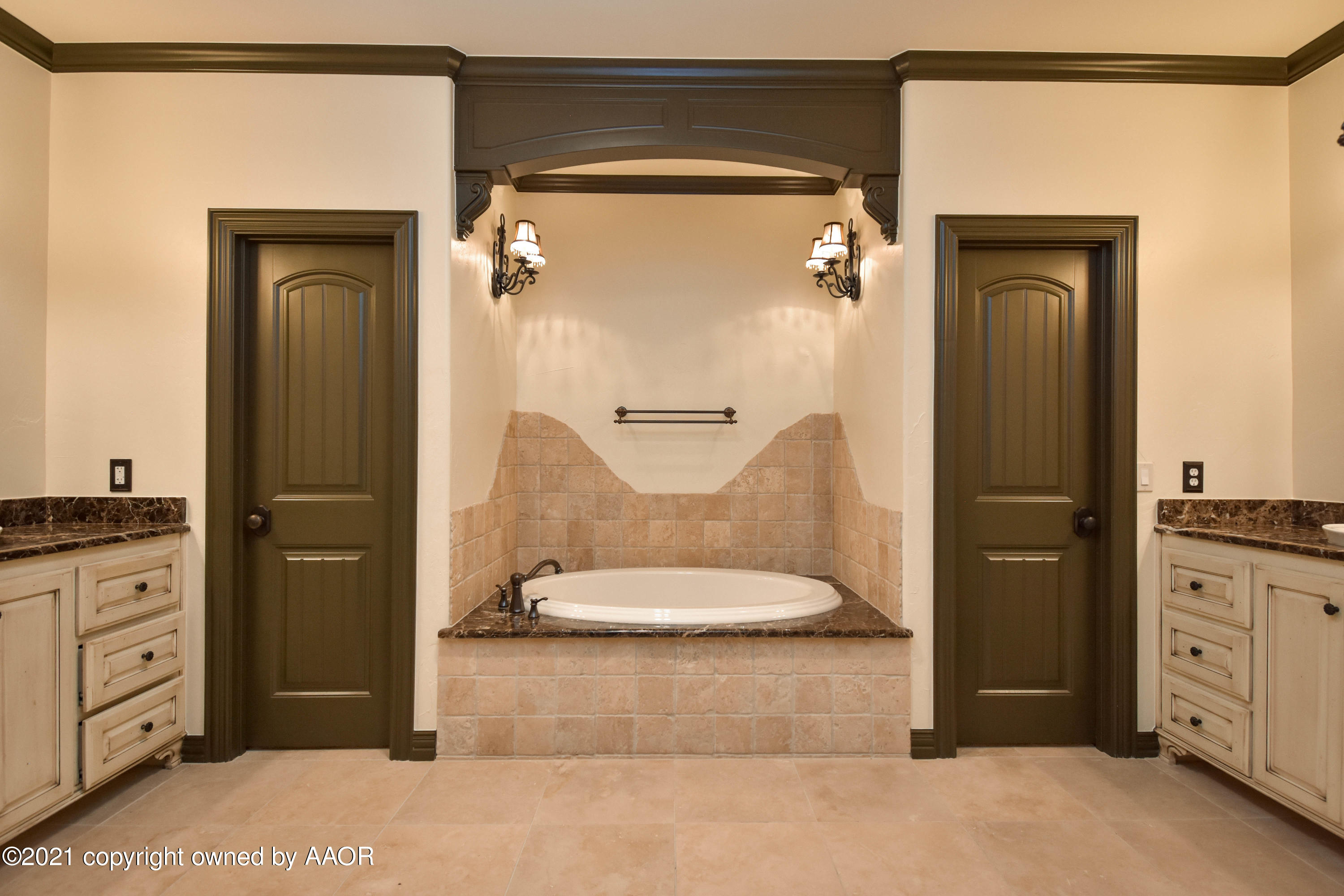 6700 Red Rock Road Amarillo, TX 79118 - Photo 17 of 37 master bathroom (1 of 1)
