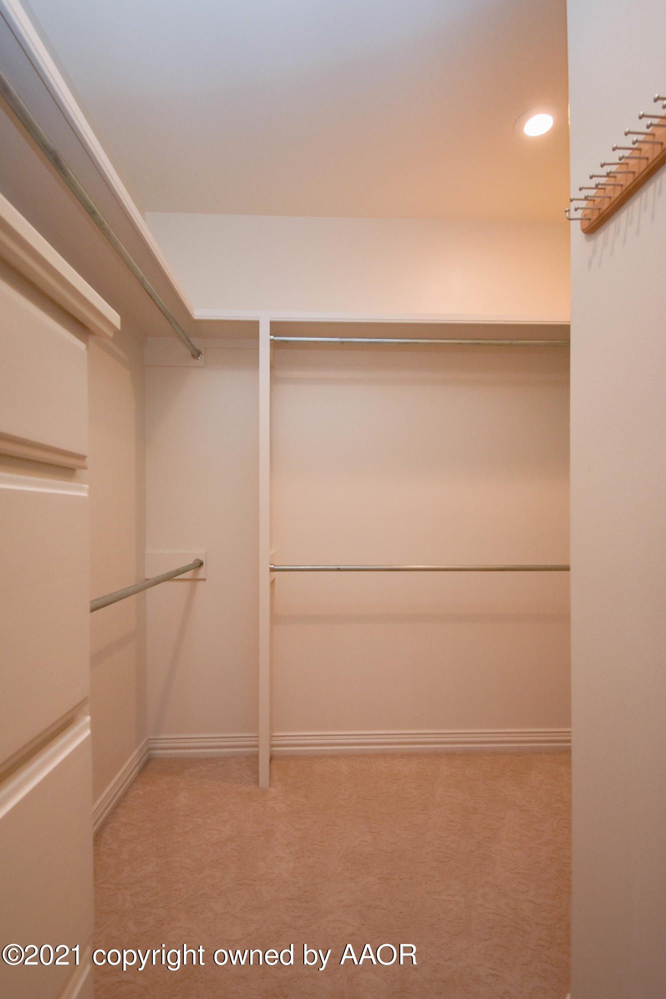 6700 Red Rock Road Amarillo, TX 79118 - Photo 20 of 37 master bedroom closet 2 (1 of 1)