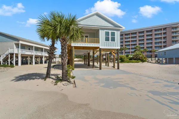 a view of house with outdoor space and porch