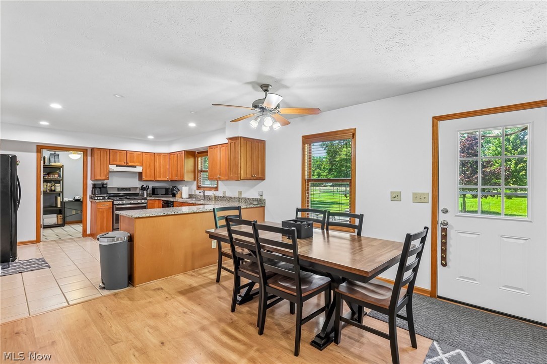 964 Dock Road Madison, OH 44057 - Photo 7 of 33