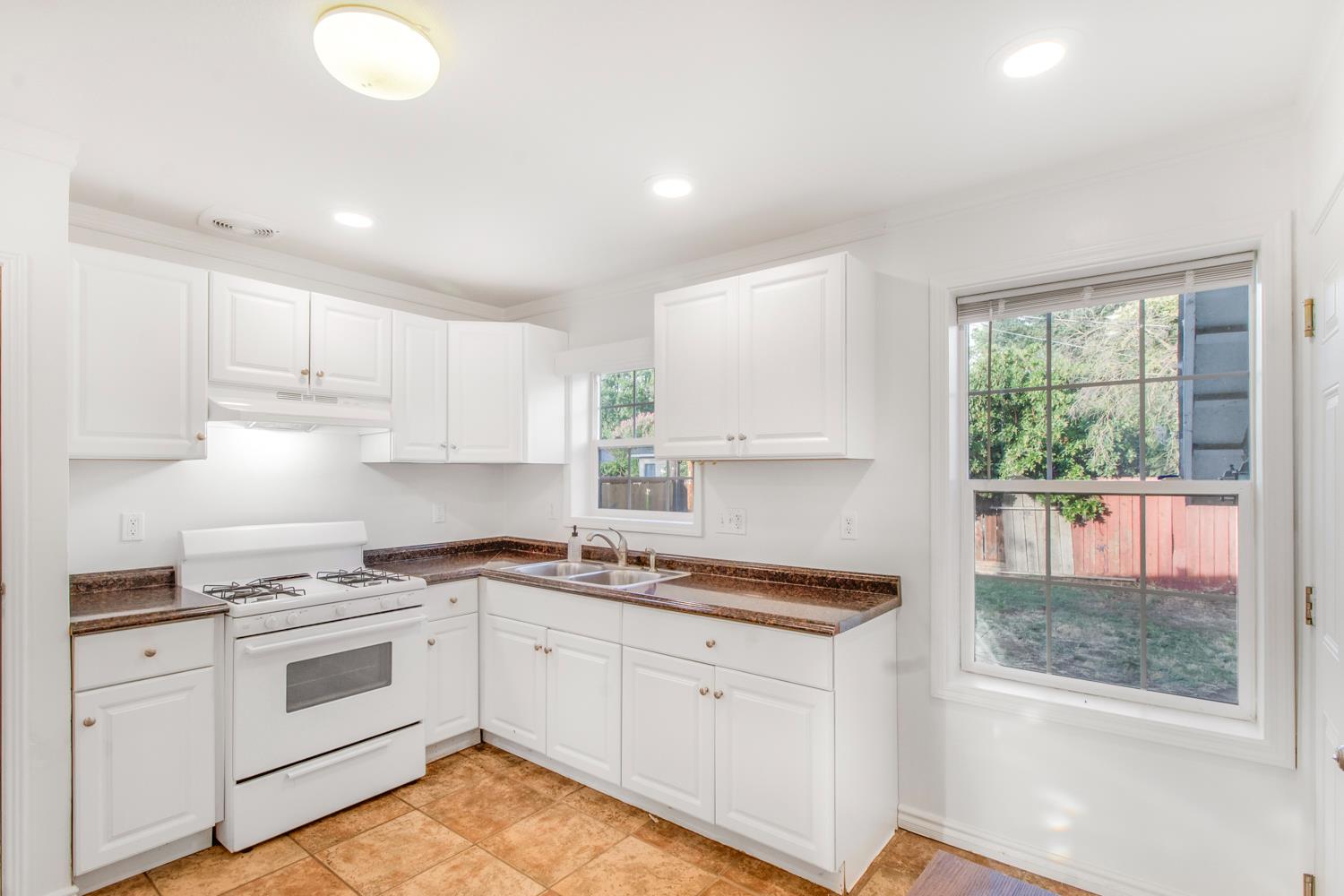 136 Village Road Modesto, CA 95354 - Photo 12 of 24