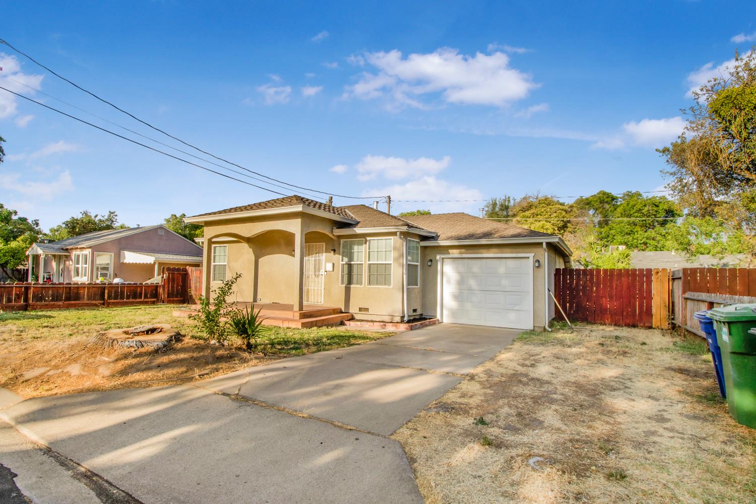 136 Village Road Modesto, CA 95354 - Photo 5 of 24