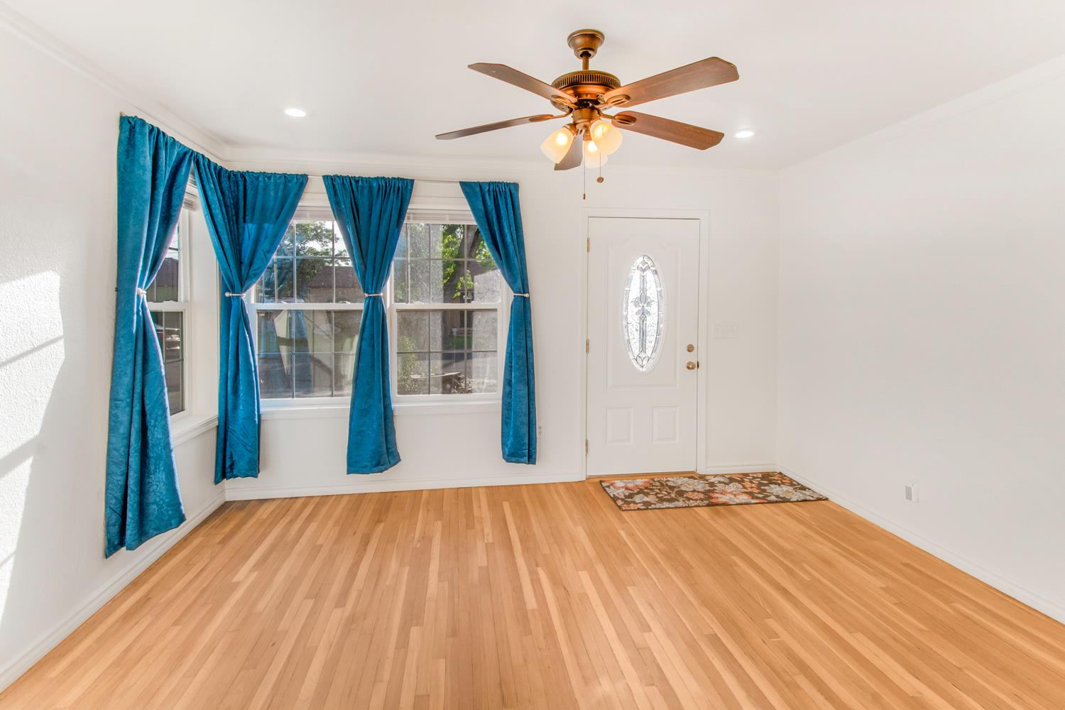 136 Village Road Modesto, CA 95354 - Photo 8 of 24