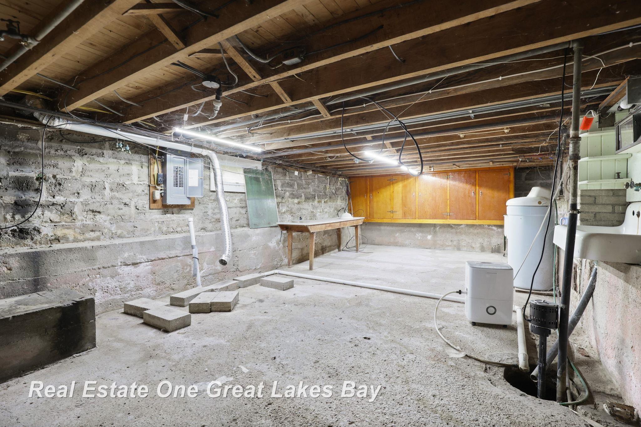 4060 Dickerson Road Akron, MI 48701 - Photo 38 of 62