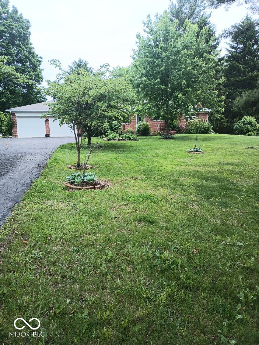 120 West Banta Road Indianapolis, IN 46217 - Photo 2 of 12