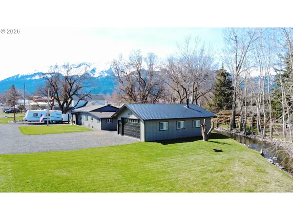 $565,000 | 403 North Lake Street, Joseph, OR 97846