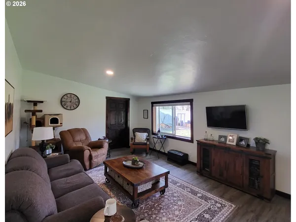 $565,000 | 403 North Lake Street, Joseph, OR 97846