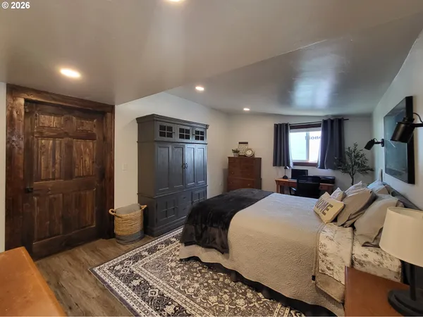 $565,000 | 403 North Lake Street, Joseph, OR 97846
