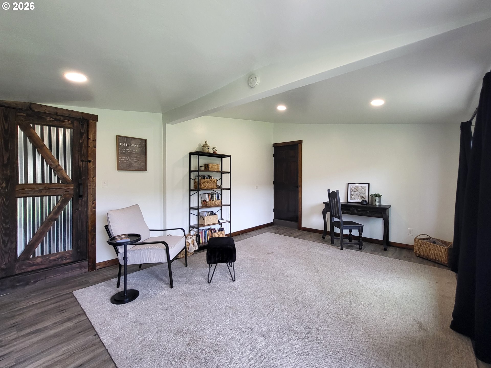 403 North Lake Street Joseph, OR 97846 - Photo 36 of 46 a living room with furniture